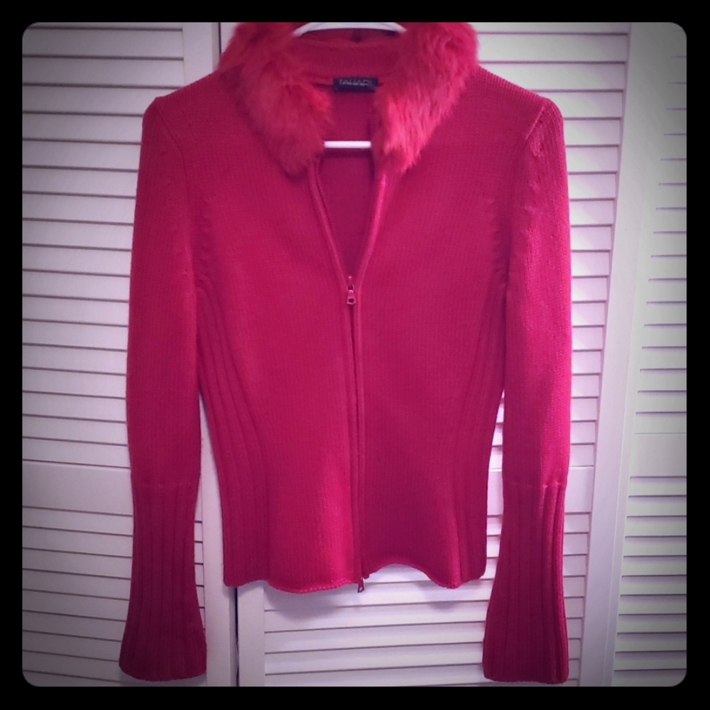 Tahari sweater
